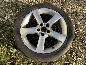 Naastrehvid Nokian 225/45 R17 valuvelgedel (SAAB) + tagavara (9 foto / 10)