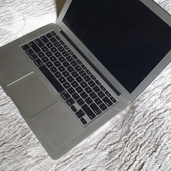 Macbook Air 2014, 13", 256GB SSD.