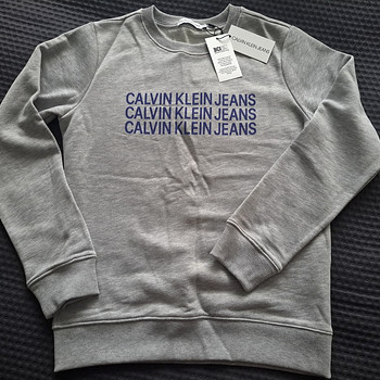 Calvin Klein pusa
