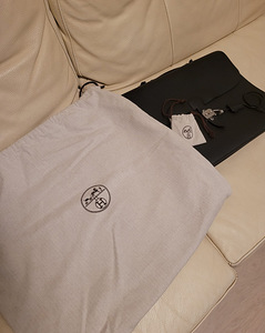 Hermès portfell (9 foto / 9)