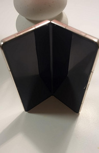 Müüa uueväärne Samsung Galaxy Z Fold 4 512GB (1 foto / 4)