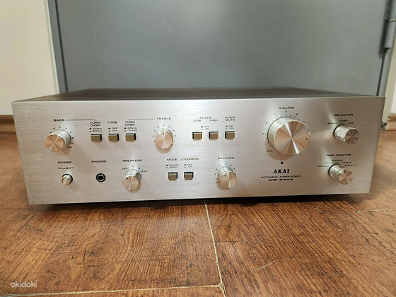 Akai AM-2400 стерео интегральный усилитель