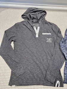 Guess; Jack&Jones pusa, hoodie, pikavarrukaga särk S (2 foto / 5)