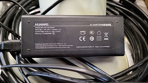 Усилитель HUAWEI (2 фото из 3)
