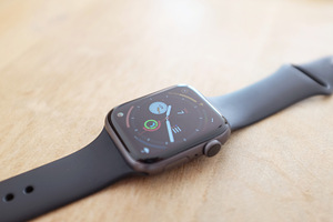 Apple Watch Series 4 Space Gray (44мм) (1 фото из 8)