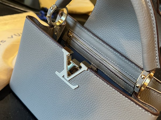 Louis Vuitton Capucines BB