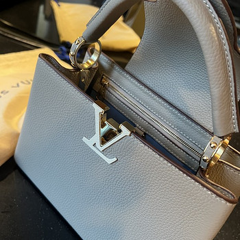 Louis Vuitton Capucines BB