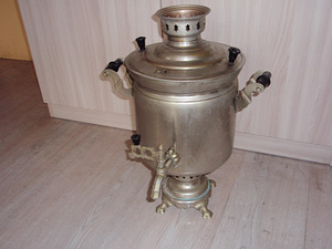 Samovar puidul töötav samovar (1 foto / 3)