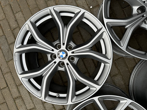 19" оригинальные диски BMW style 735 5x112 (1 фото из 8)