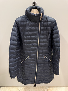 Женская куртка-пуховик EMPORIO ARMANI 36-38р (1 фото из 6)