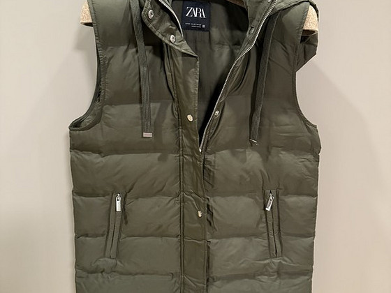 ZARA XS oliivroheline vest, praktiliselt uus