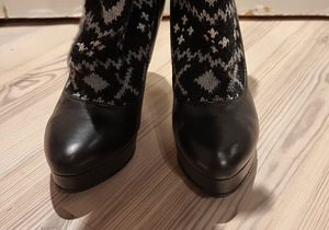 Stiilsed "MissSixty" Kootud kõrge säärega nahksaapad! S:37 (5 foto / 10)