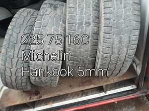 225 75 16 C (1 foto / 3)