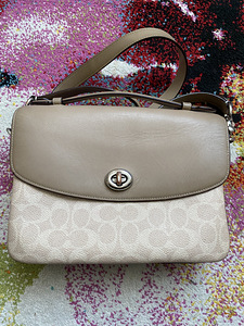 Сумка Coach (9 фото из 10)