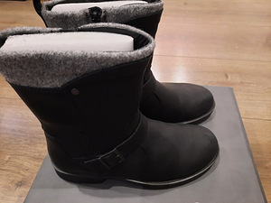 Uued soojad ja veekindlad Ecco saapad s 39 (2 foto / 3)