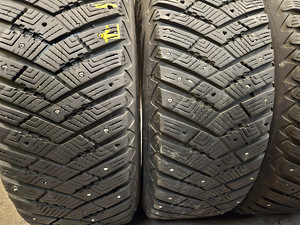 225 65 R 17 Goodyear Ultra Grip Ice Arctic (2 фото из 4)