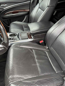 Acura MDX (8 фото из 12)