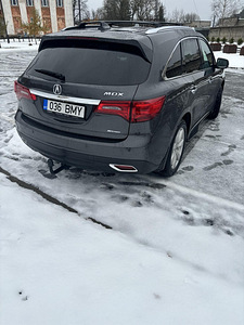 Acura MDX (10 фото из 12)