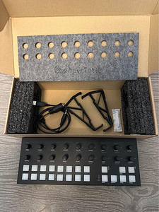 Torso Electronics T-1 Algorithmic Desktop SEQUENCER (3 foto / 6)