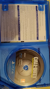 Диски на PS4 (6 фото из 7)