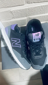 New balance кроссовки (1 фото из 2)