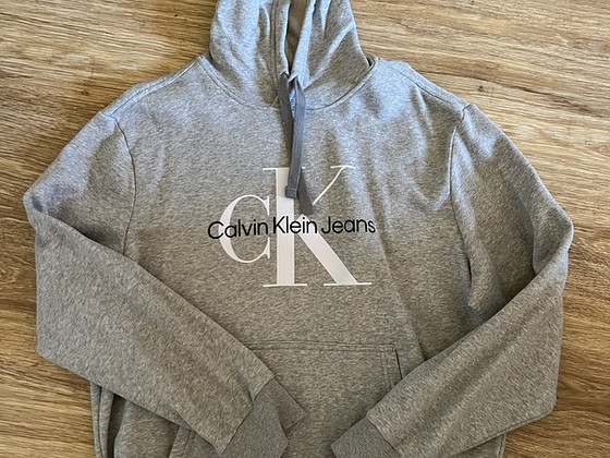 Calvin Klein meeste pusa uus M suurus