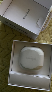 Samsung juhtmevabad kõrvaklapid (3 foto / 3)