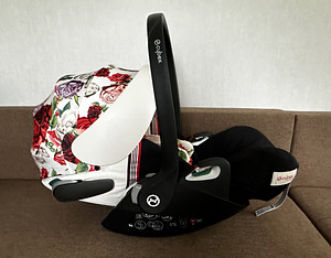 Cybex Cloud Z2 i-Size 45-87cm turvahäll, Spring Blosso (4 foto / 6)