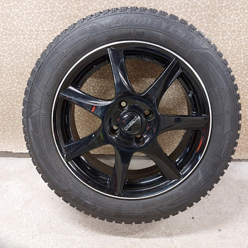 Зимние шины Goodyear Ultra Grip и диски Dezent 195/60/16