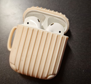 AirPods ja 2 ümbrist kingituseks (8 foto / 9)