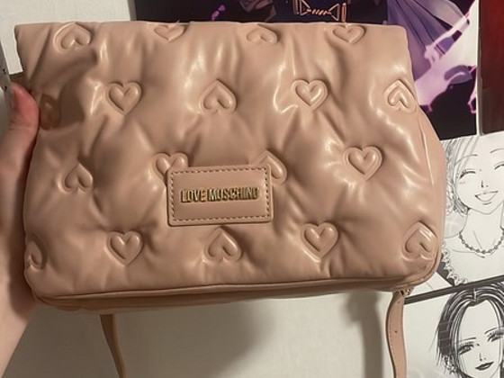 Love Moschino