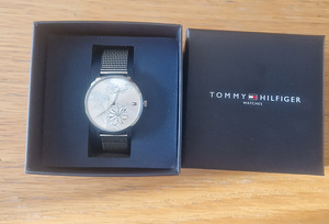 Tommy hilfiger käekell (1 foto / 3)