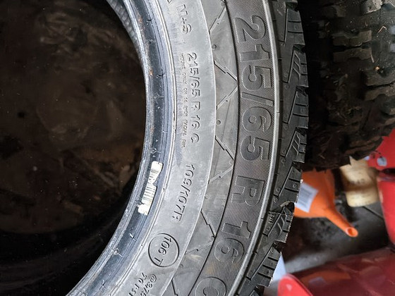 Шины 215/55/R16