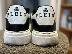 Sneakers (1 foto / 10)