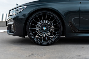 Диски BMW + резина (1 фото из 5)