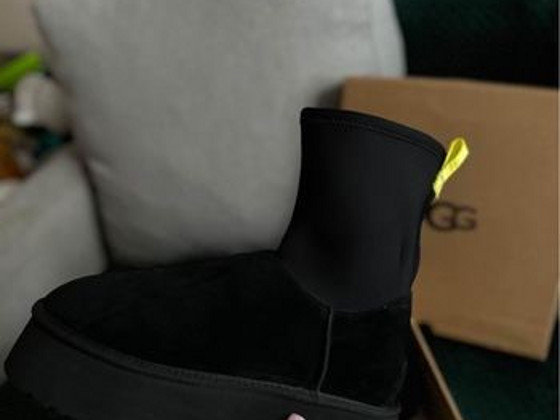 Ugg