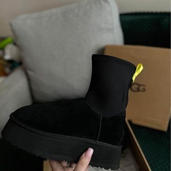 Ugg