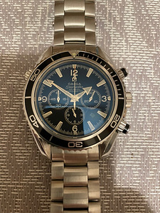 Часы Omega Seamaster Planet Ocean (1 фото из 10)