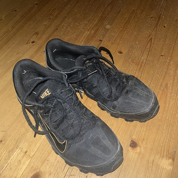 Кроссовки Nike 43
