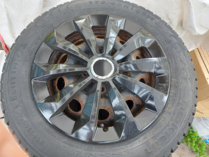 R14 дюймов для Nissan Almera N15 вместе с шинами (4 фото из 4)