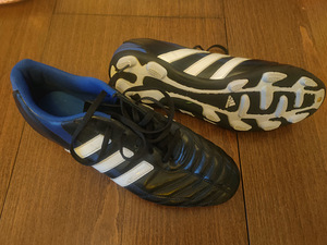Adidas jalgpalli putsad AG 43 / butsy Art G šipõ. (1 foto / 4)