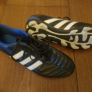 Adidas jalgpalli putsad AG 43 / butsy Art G šipõ.