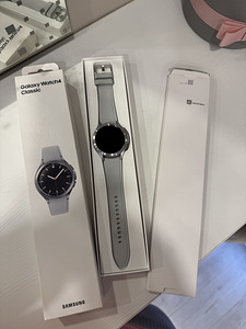 Samsung watch (2 foto / 3)