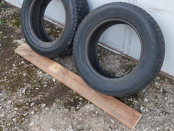 2шт. 195/65/R15 Nokian