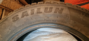 ПРОДАЮ шипованные шины Sailun 2 шт (3 фото из 3)