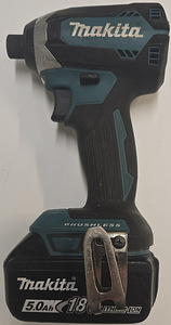 Аккумуляторная дрель-шуруповерт Makita DTD 153 + Аку 5,0Ач (4 фото из 6)