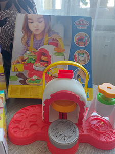 Play-doh mångukomplektid juuksur, pitseeria (1 foto / 2)