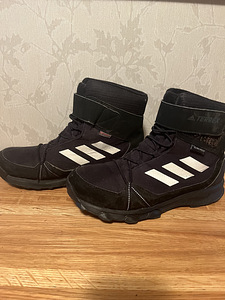 Сапоги Adidas р.39 (3 фото из 4)