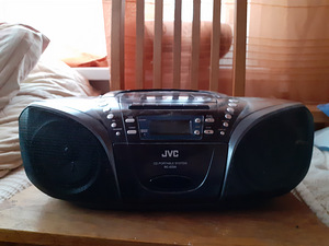 Myya JVC raadio (1 foto / 1)