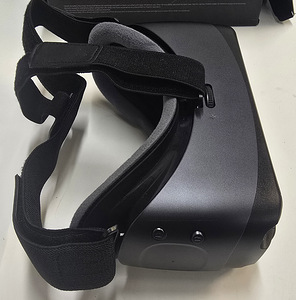 Виртуальные очки Samsung Gear VR Oculus + пульт + коробка (4 фото из 7)
